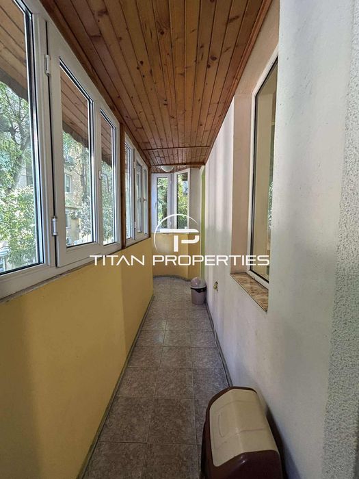 Дава се под наем Тристаен апартамент в Варна, Център - 100 кв.м за 664 € - Снимка #8