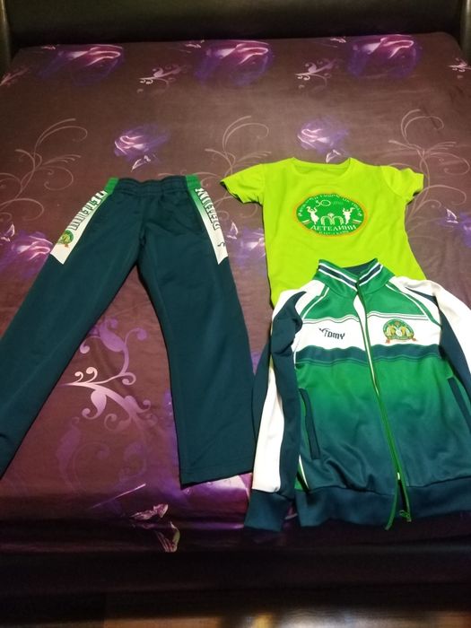 Детски екип тип анцуг на фолклорен ансамбъл Детелини размер 40