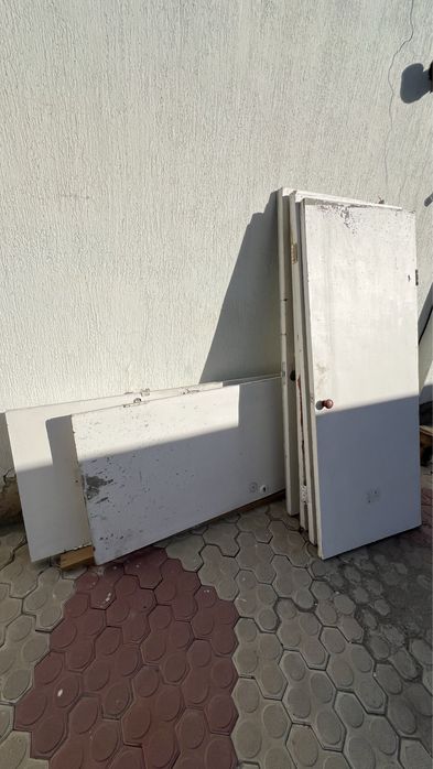 Есік сатылады