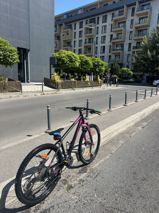 KTM Peak XT 27,5” – Shimano Deore XT – 30 viteze – frâne hidraulice