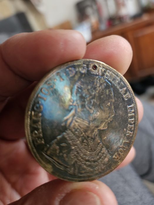 Стара медна монета