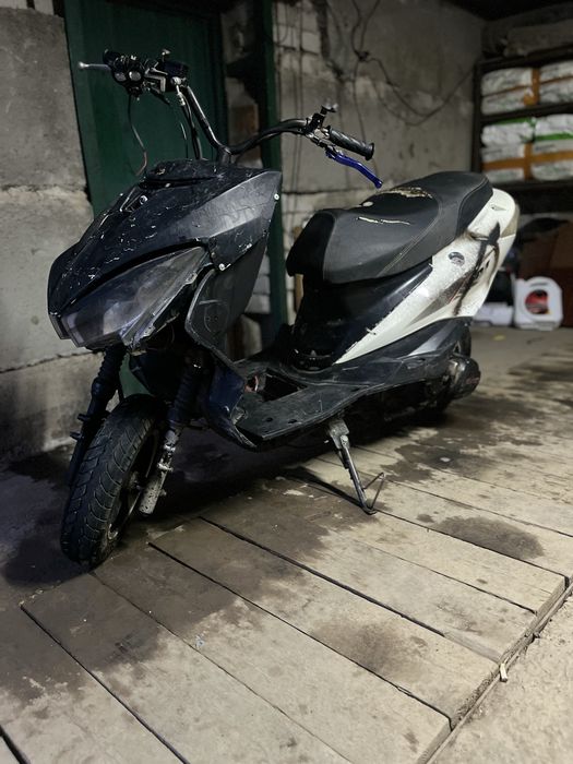 Продам скутер м8