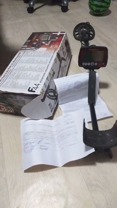 Металоискатель Фишер ф44