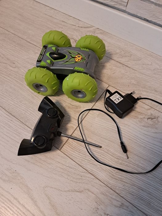 Masina cu telecomanda max power stunt vehicle