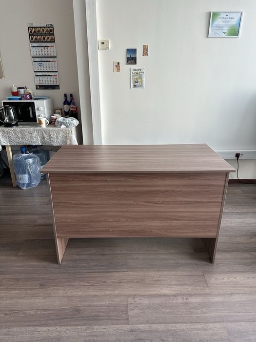 Продаётся рабочий стол