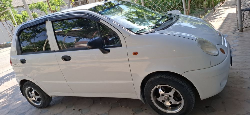 Matiz 2009 yil oʻzimniki, tezda sotiladi. Matori qilingan metani bor,
