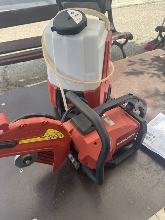 drujbă HILTI pe acumulator