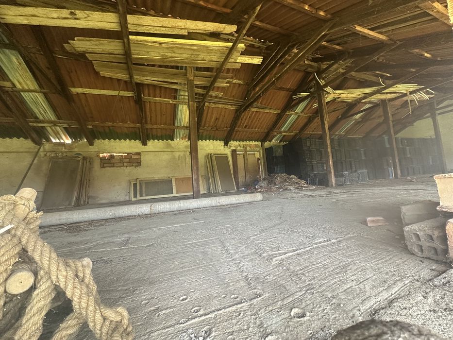 Втори етаж от сграда под наем