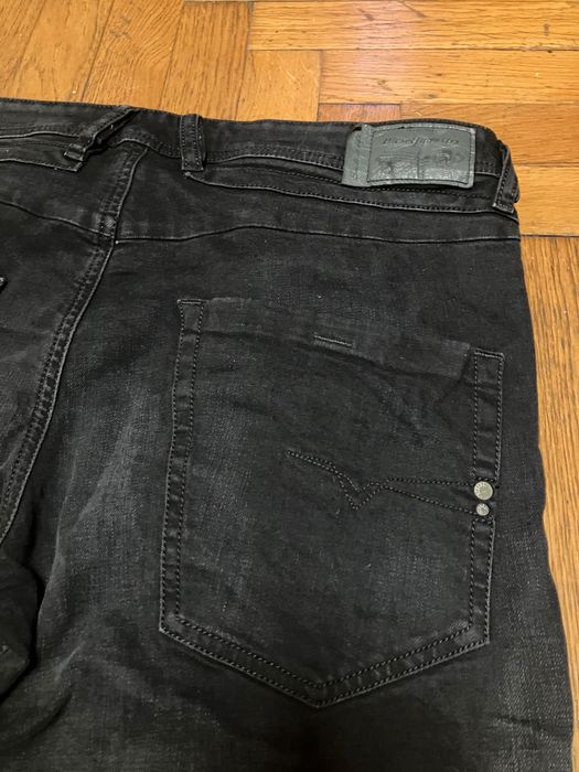 Blugi Diesel Belther-R Marimea W31/L32 noi cu eticheta