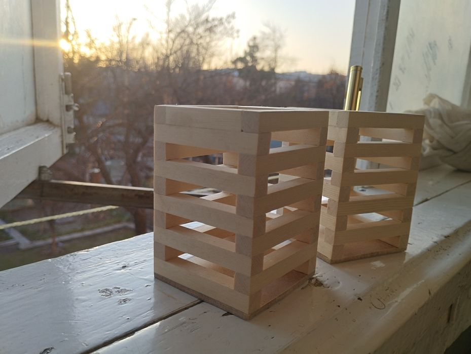 Деревянный органайзер