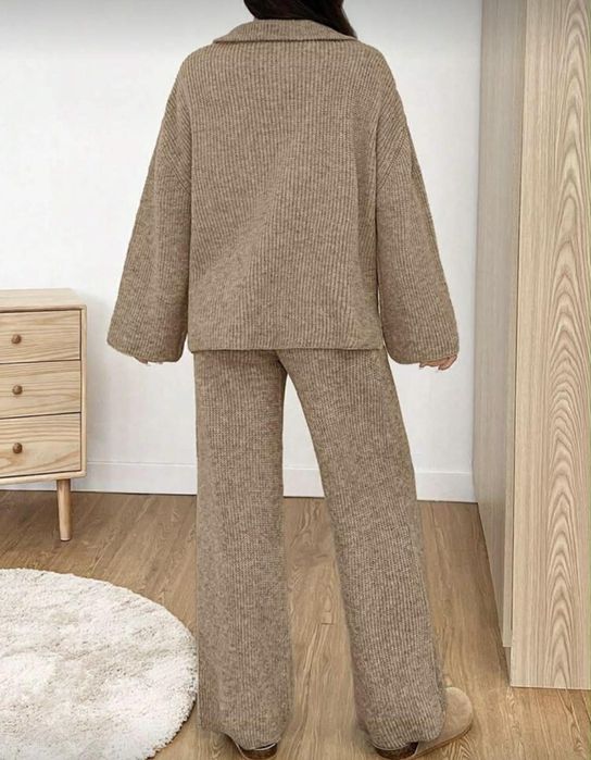 Плетен уютен дамски кафяв комплект XS