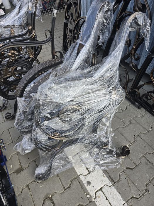 Picioare bănci fier forjat vopsit electrostatic, mese ,pergole