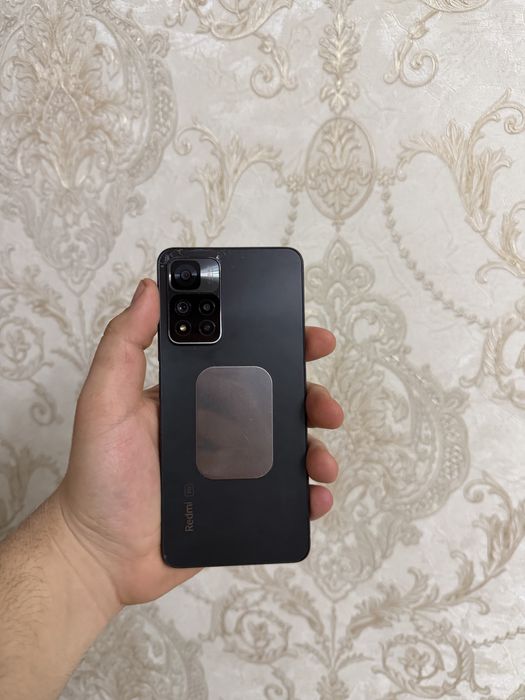 Срочно продам телефон Redmi Note 11 Pro 5G 256Gb