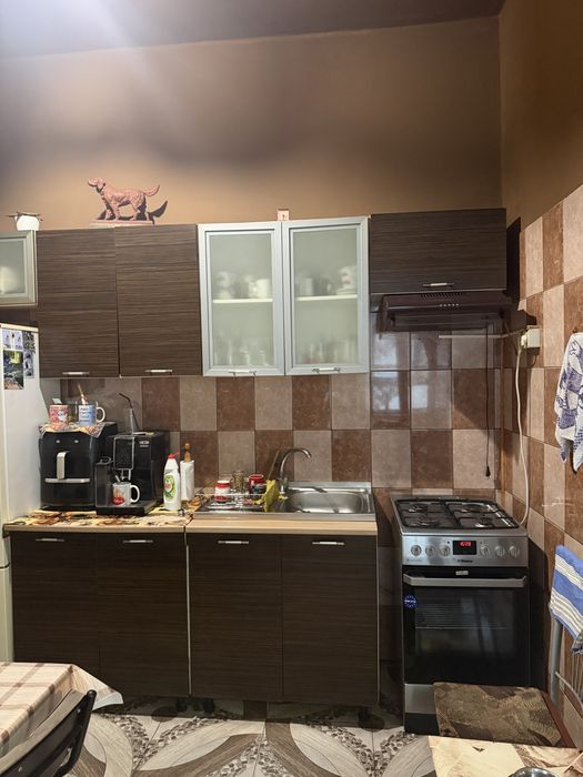 Vand apartament!!!