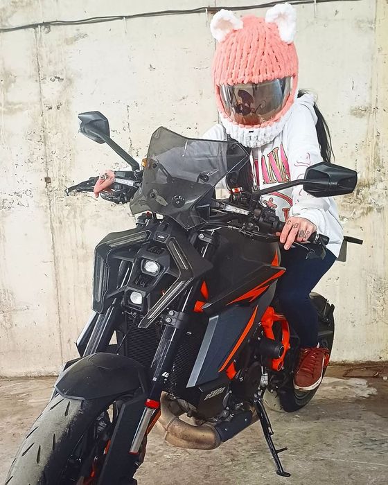 Аксесоари за каска