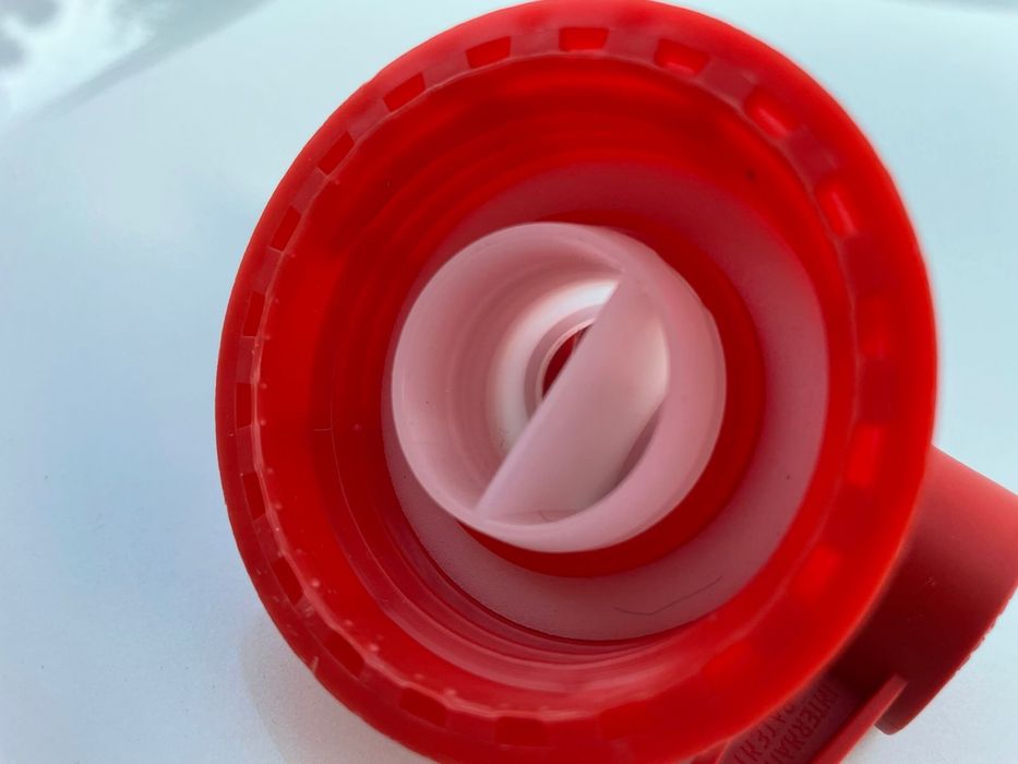 Кран крышка на канистру