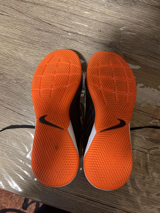 Vand adidas de sala nike tiempo