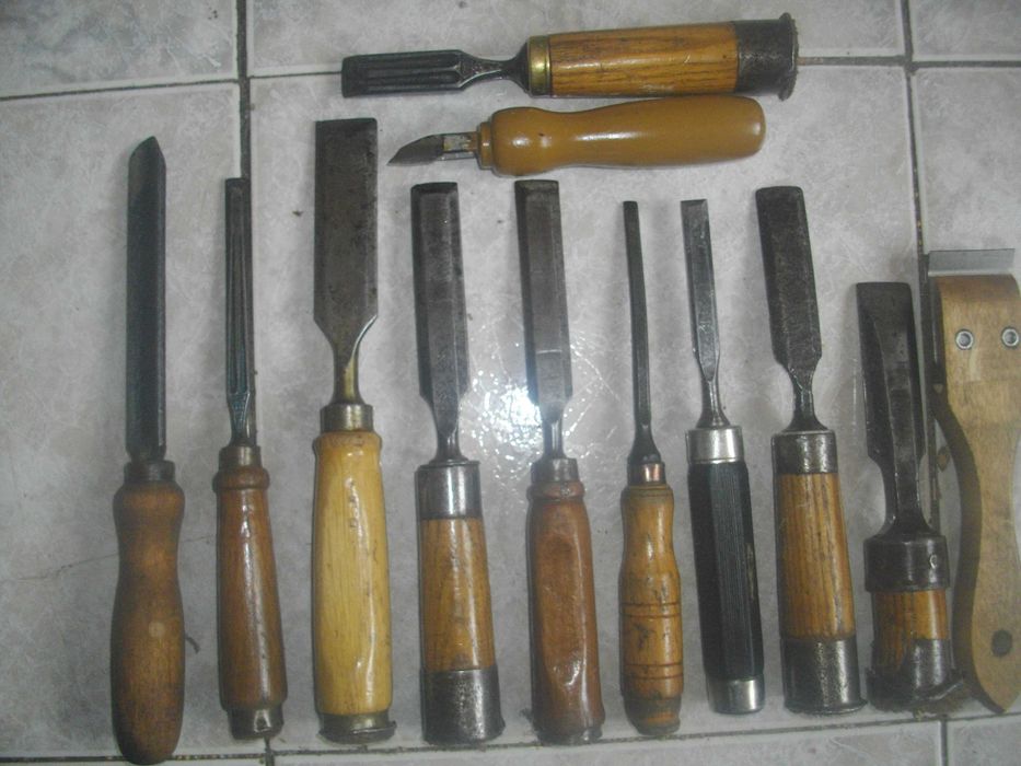 12 бр. Ръчно Дърводелско Длето-Проф-За Струг,Дърворезба-Старо Качество