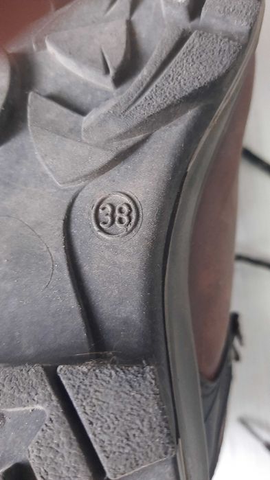 Зимни обувки номер 38