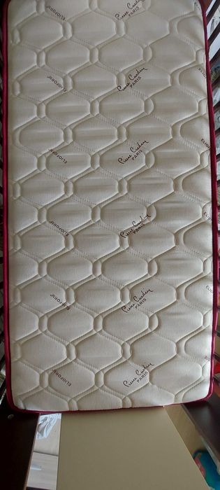 Легло за бебе      .