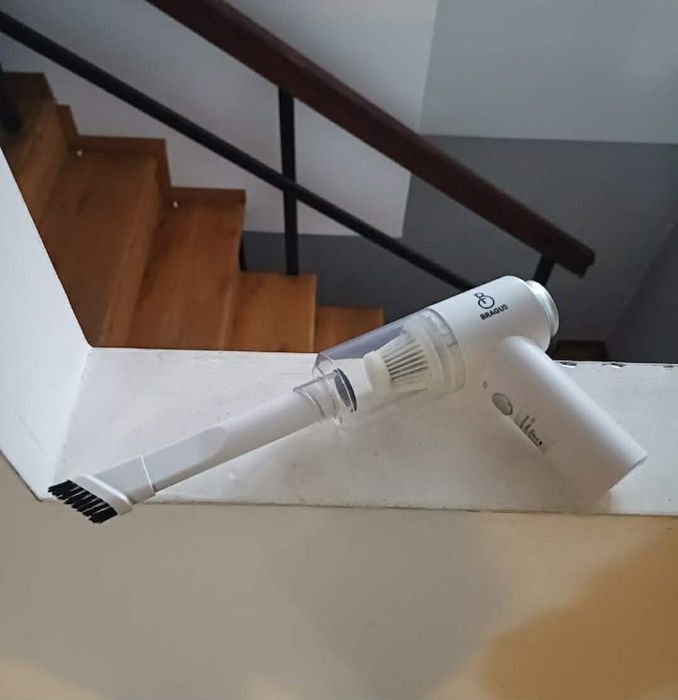 Aspirator auto fără fir