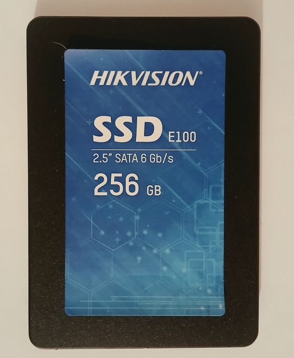 SSD Hikvision E100 256GB 2.5" SATA — 99%