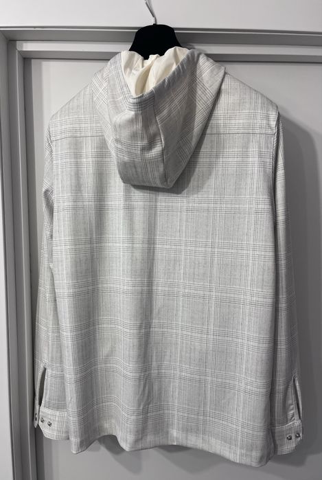 Рубашка - ветровка стильная с капюшоном (Новая)