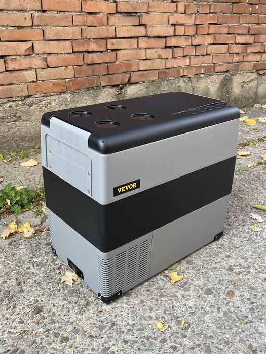 Нов 55L Компресорен фризер и хладилник за кола, охлажда до -20°C, 12/24V + 220V, Bluetooth, за каравана бус къмпинг и риболов, нов
