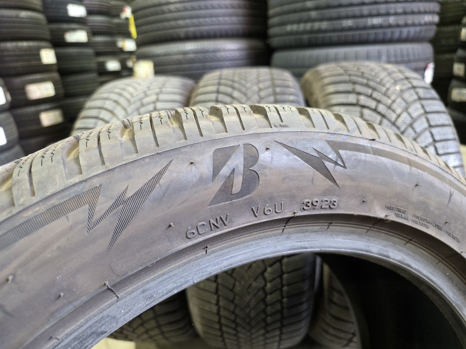 235/50/19 BRIDGESTONE 4бр