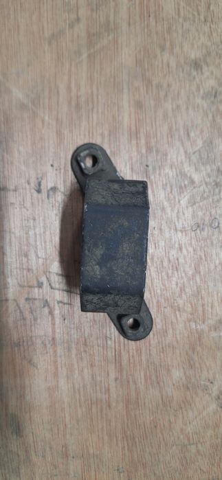 Подушка глушителя.