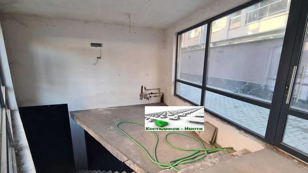 Продава се Магазин в Пловдив, Кършияка - 184 кв.м за 843 €/кв.м - Снимка #1