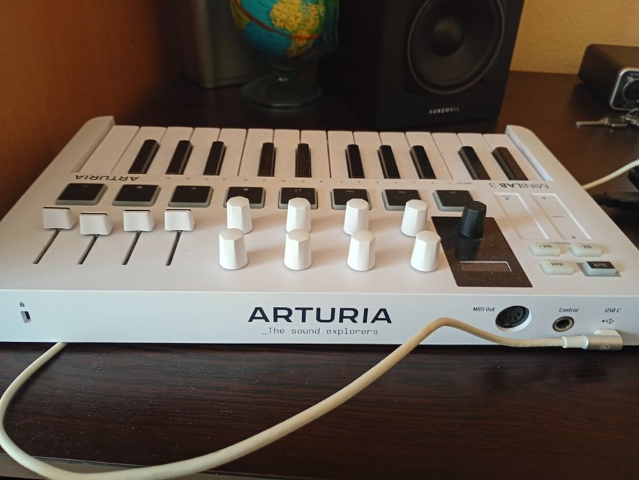 Arturia MINILAB 3