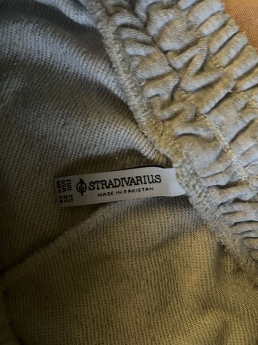 Pantaloni de trening gri comfortabili