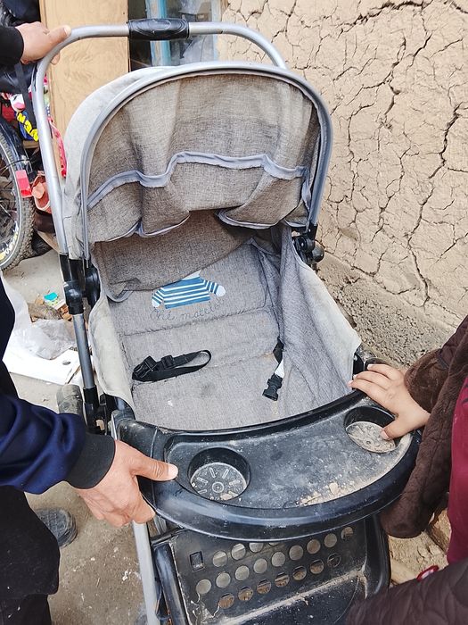 Продается детский коляска chaqaloqAravasi sotiladi