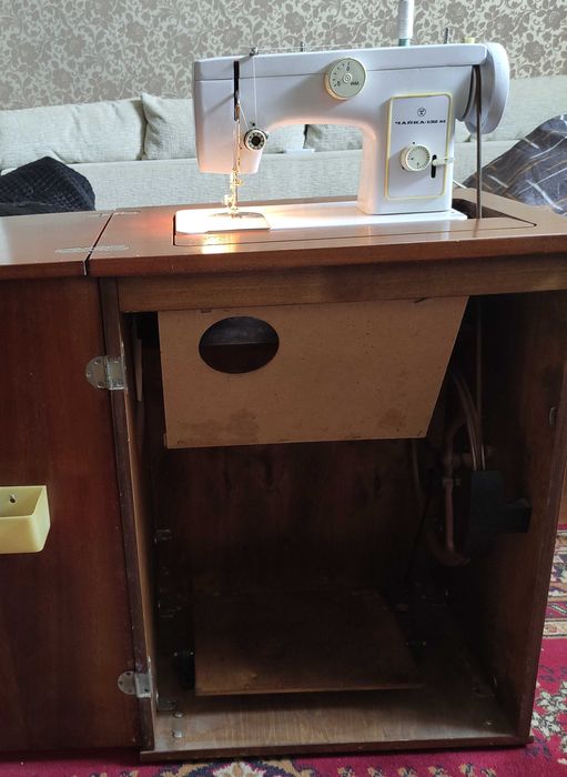 Швейная машина "Чайка 132 М"