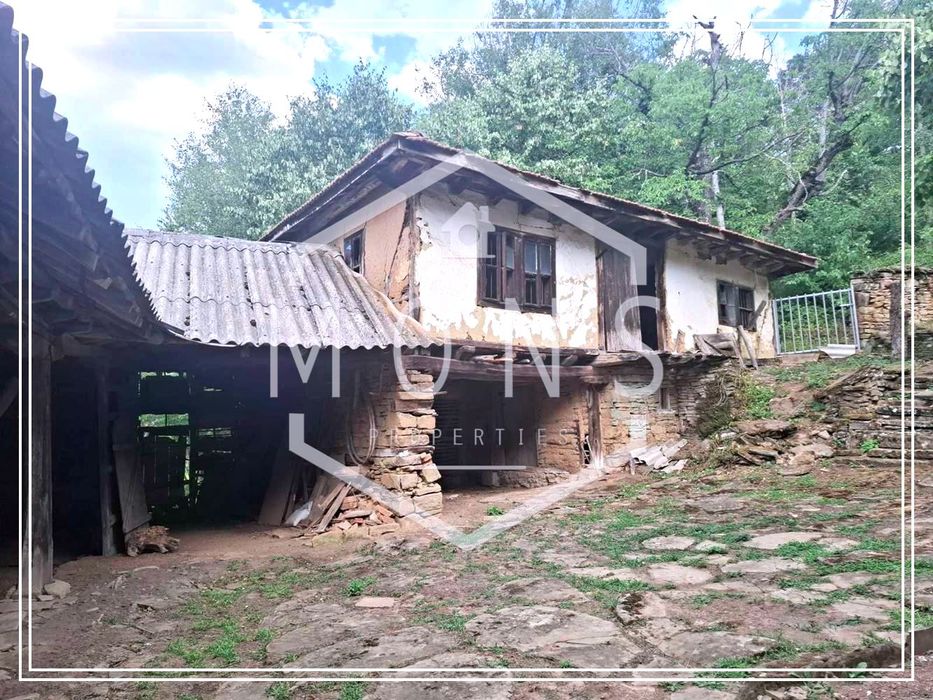 Къща в Габрово, област-с.Царева ливада площ 120 цена 27064