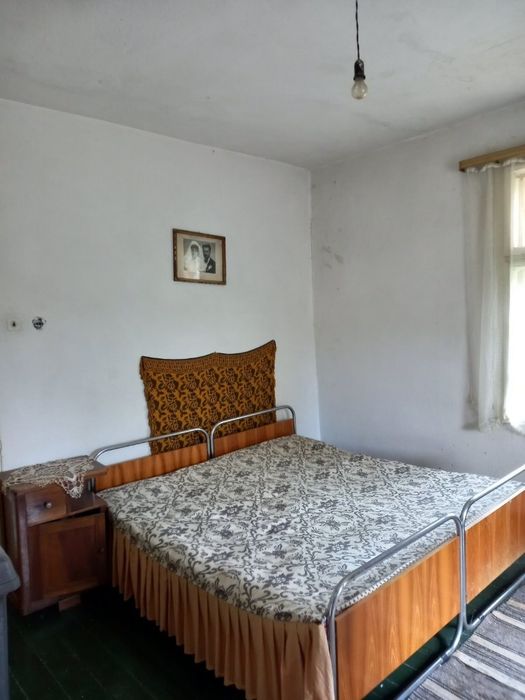 Продавам къща в село Миланово област София-град.