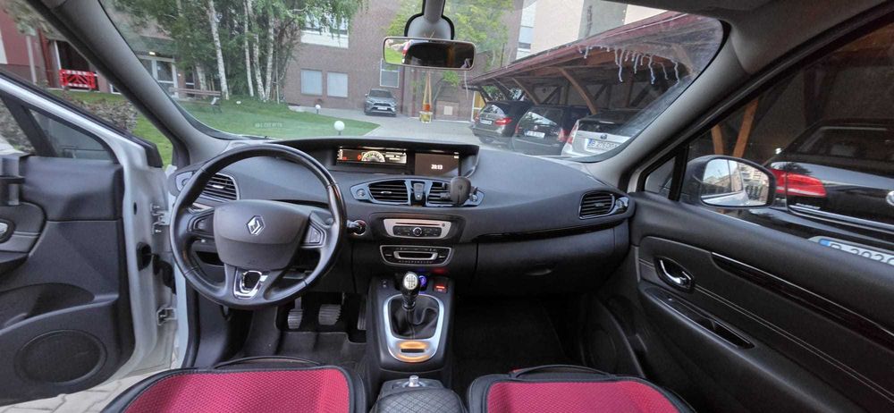 RENAULT Scenic 2015 — imagine 5