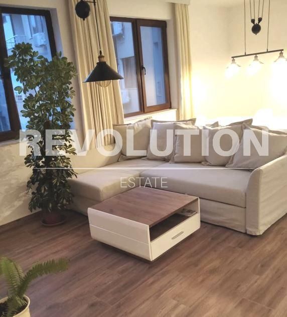 Дава се под наем Мезонет в Варна, Гръцка махала - 100 кв.м за 1495.83 € - Снимка #1