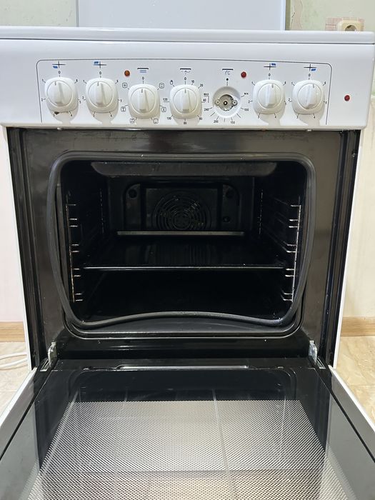 Продам электрическую плиту