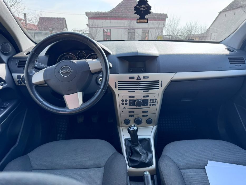 Vând Opel Astra H  1.9 diesel