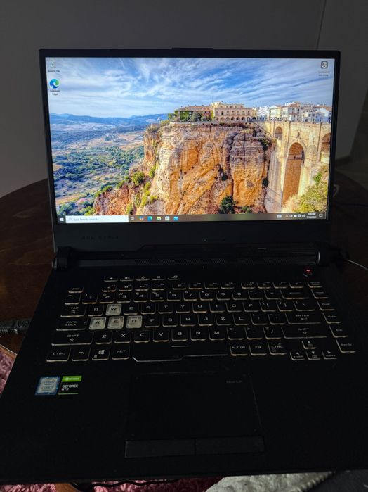 Laptop Gaming Asus Rog Strix
