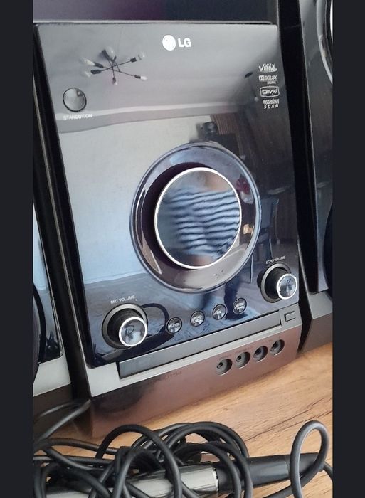 Музыкальный центр