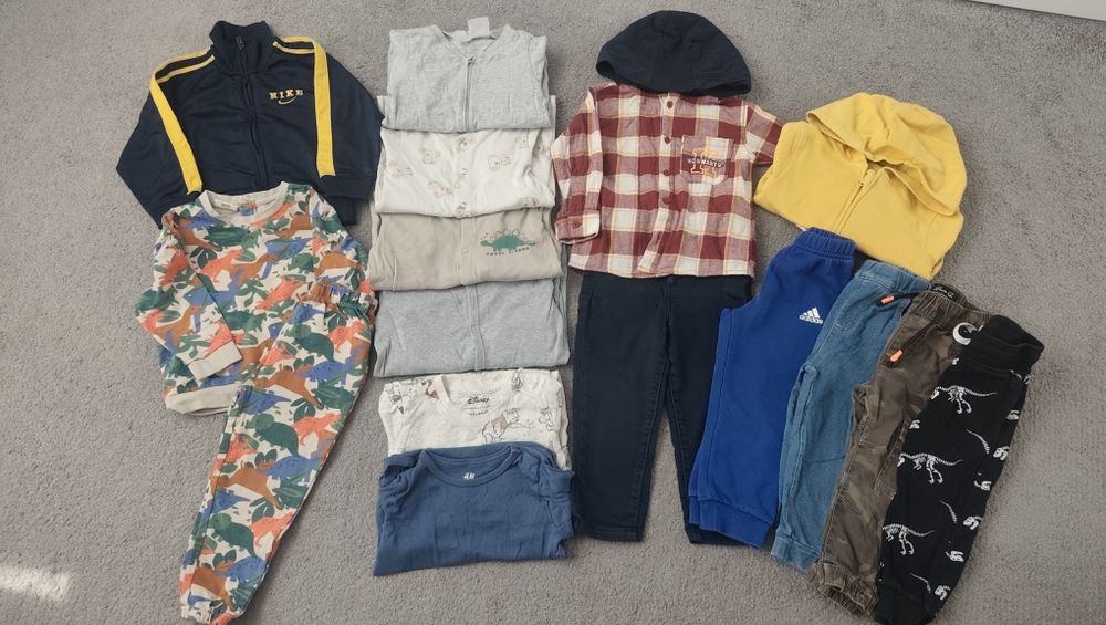 Лотове с дрешки за момченце