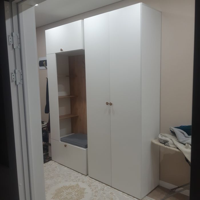 Продам шкаф из двух секций