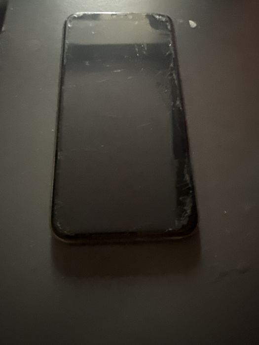 телефон iPhone 11 pro