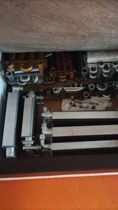 Продается газ котёл запчасти