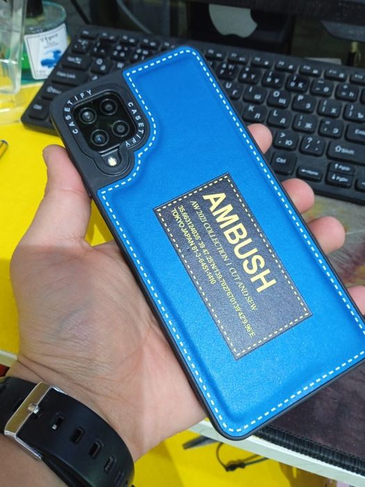 Продам телефон..