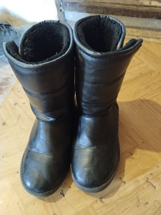 Продам обувь на мальчика