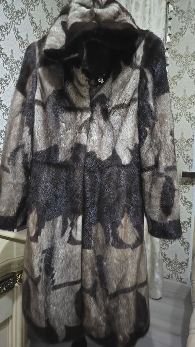 Шуба Куртки и плате